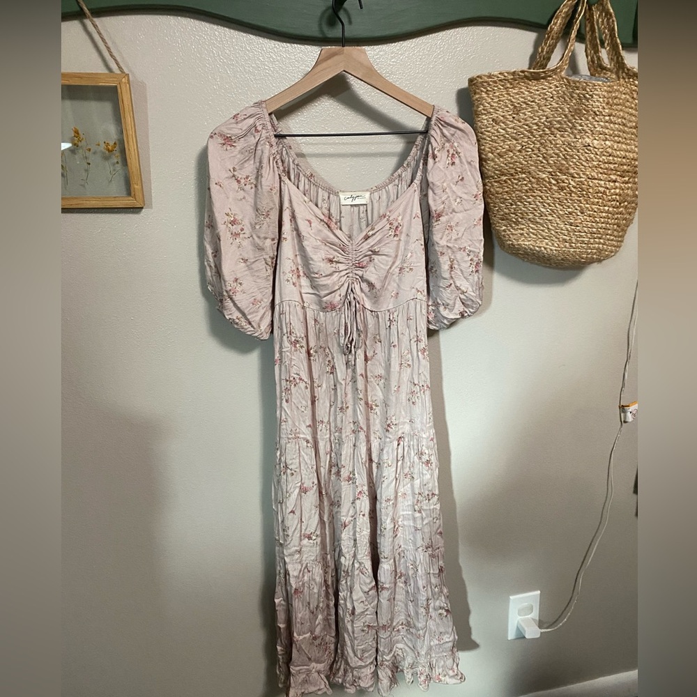 ✨Carly Jean Los Angeles Dress✨